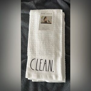 ✨NWT✨ Rae Dunn: Set of 2 Kitchen Towels